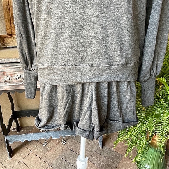 LA RELAXED Shorts.  "Soft on skin and souls". Size XS. Color: Anthracite (Dark G - Picture 3 of 7